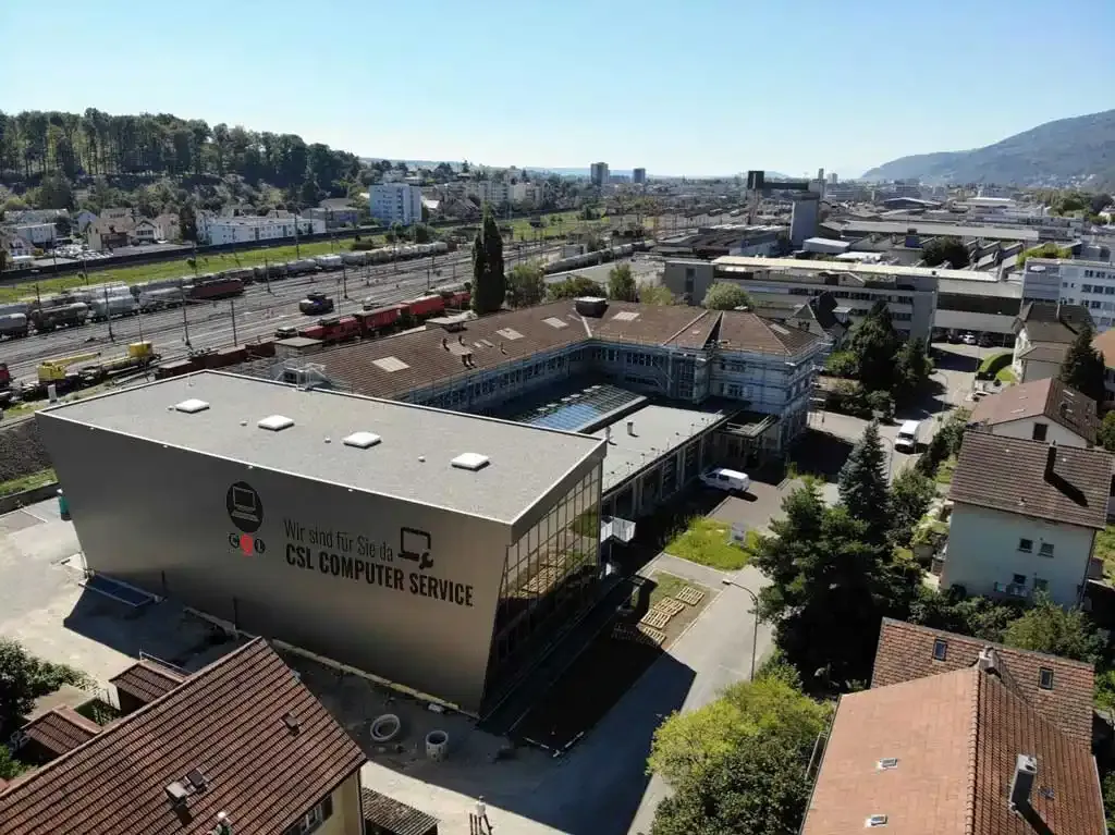 Neuer Standort der PC-Klinik Seeland am Rennweg 62 in Biel – zentral gelegen, gut erreichbar mit Auto und ÖV, kostenlose Parkplätze vorhanden. Besuche nur auf Voranmeldung.